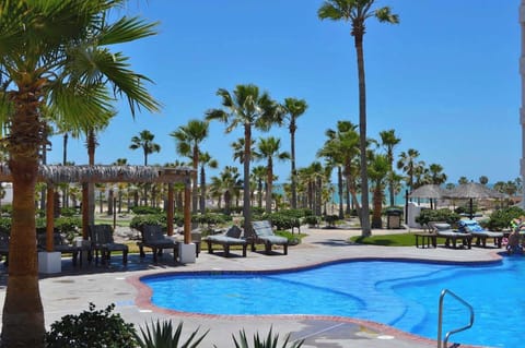Welcome to Casa Blanca Resort!