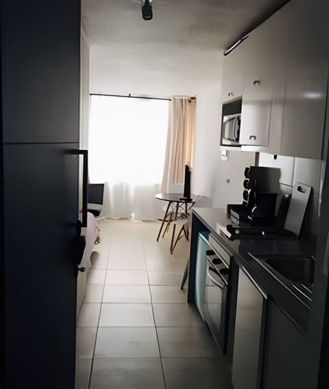 Apartment | Private kitchen | Electric kettle, toaster