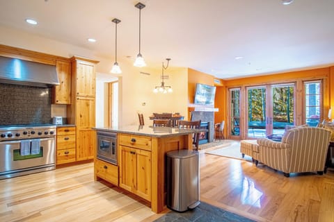 Welcome to Elkhorn Springs Sanctuary - a 2BD, 2BA condo in the heart of Elkhorn Village