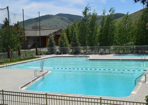 FREE Amenity Passes to Elkhorn Resort Amenities - Tennis/Pickleball, Pool/Hot Tub/Sauna & Steam Room