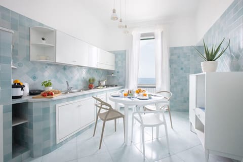 Apartment | Dining room