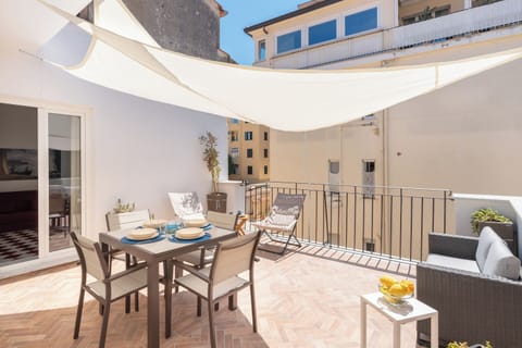 Apartment | Terrace/patio