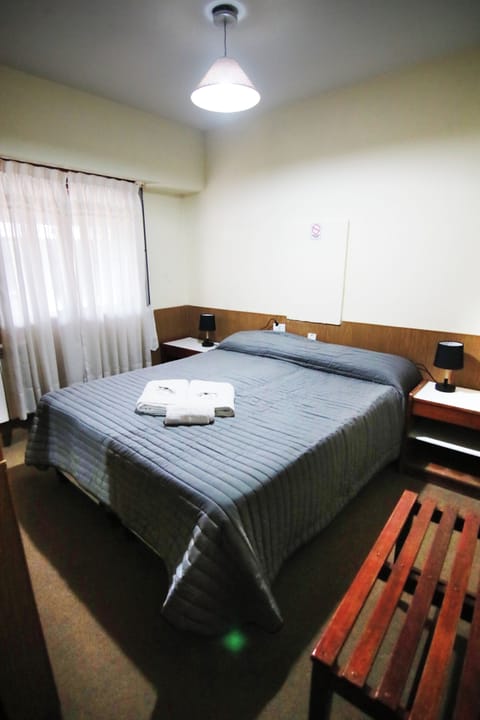 Classic Double or Twin Room | WiFi (free)