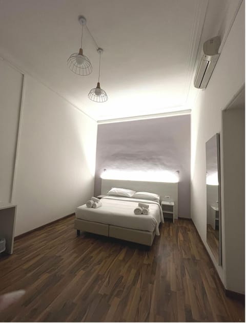 Standard Double or Twin Room, Garden View | Tempur-Pedic beds, desk, bed sheets