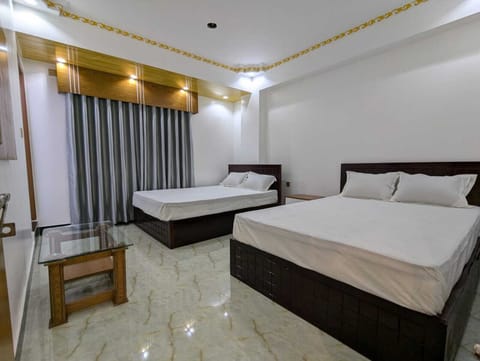 In-room safe, desk, free WiFi