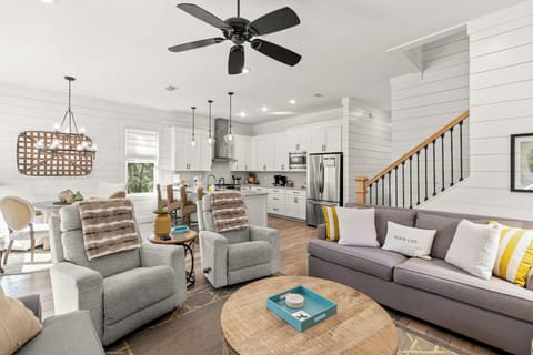 1st Floor Living Room