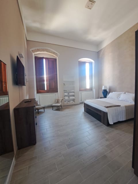 1 bedroom, in-room safe, free WiFi
