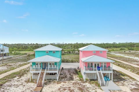 Welcome to Gulf Shores-- just 100 steps to the beach and 50 steps to the pool!