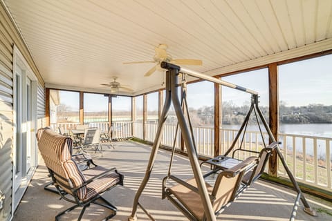 Golconda Vacation Rental | 3BR | 2BA | 4 Steps to Enter | 2,800 Sq Ft