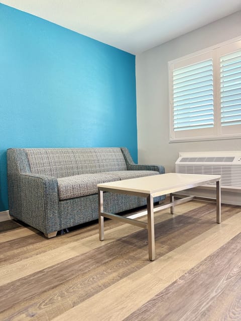 Superior Room, 1 King Bed with Sofa bed