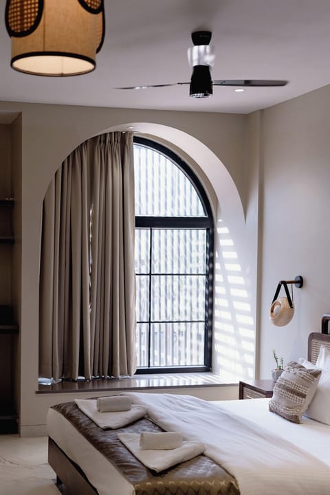 Deluxe Double Room, Balcony | Laptop workspace, free WiFi, bed sheets