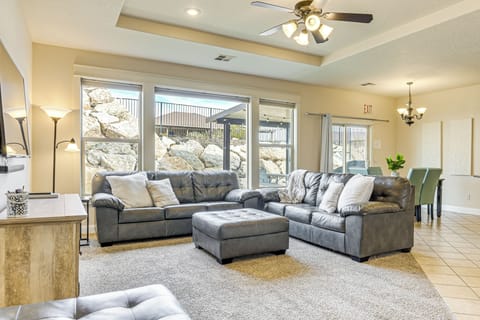 House (4 Bedrooms) | Interior