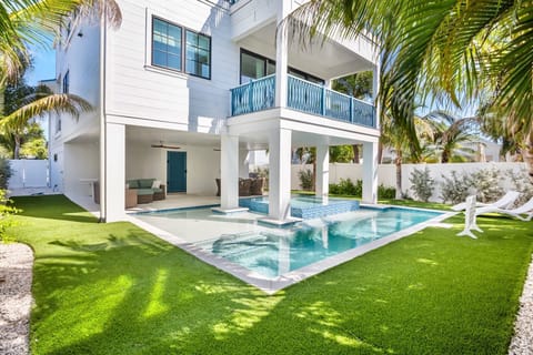 Private Pool and Spa