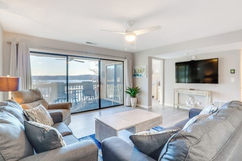 Osage Beach Vacation Rental | 2BR | 2BA | 980 Sq Ft | Step-Free Access