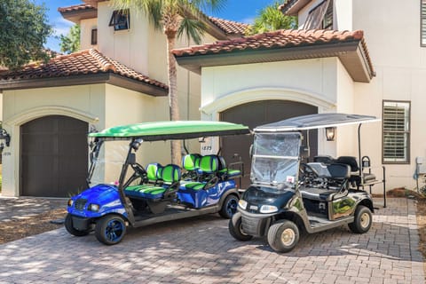 Welcome to "Baytowne Beach N Birdie" featuring a 6 & 4-seat golf cart