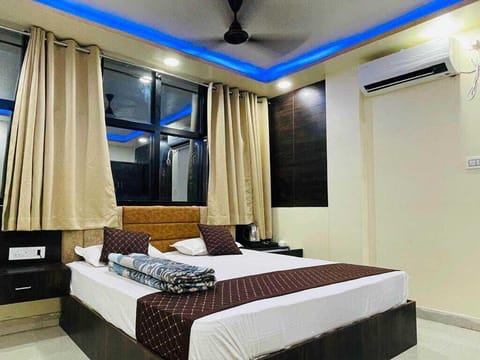 Deluxe Double Room, Balcony, City View | In-room safe, desk, laptop workspace, free WiFi