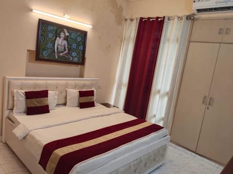 Room, Multiple Bedrooms, Accessible, Smoking | 10 bedrooms