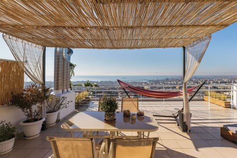 Relax on the terrace with stunning views of Thessaloniki, the sea and Olympus!