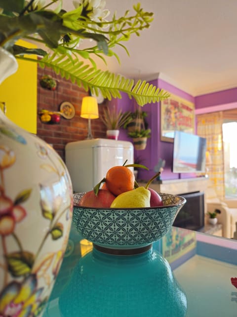 Fresh fruits, a well-stocked fridge, and a kitchen ready for your next meal!