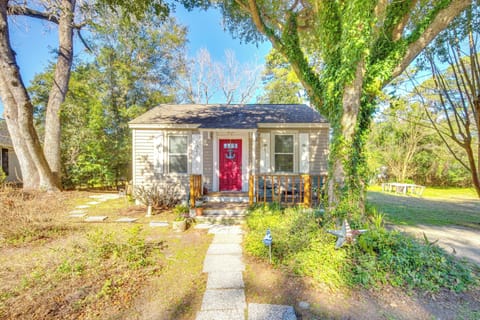 Cottage (2 Bedrooms) | Front of property