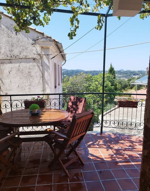 House, Smoking | 2 bedrooms