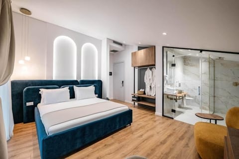 Deluxe Suite, Balcony, Sea View | Free WiFi