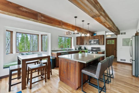 Dining area and kitchen island