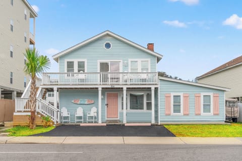 Font of House, facing Ocean Blvd.