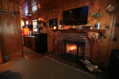 Cabin: Pine Hut | Living area | Flat-screen TV