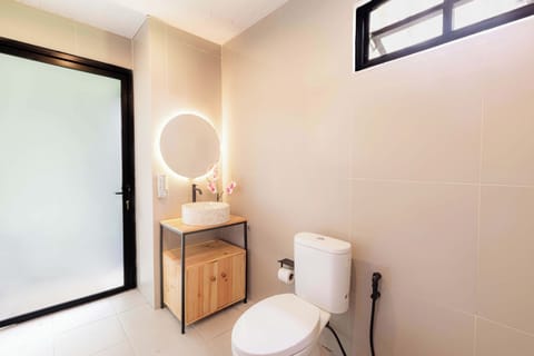 Shared Dormitory for Female | Bathroom