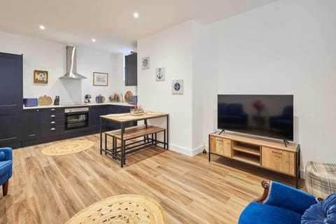 The Coach House, Apartment 2, Saltburn-by-the-Sea - Host & Stay