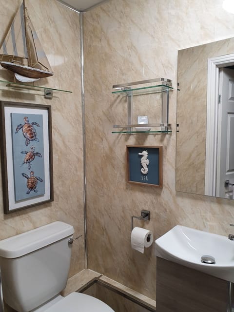 Comfort Double Room | Bathroom