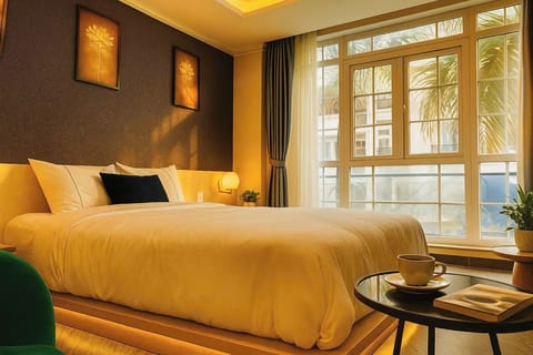 Superior Room, City View | In-room safe, desk, soundproofing, free WiFi