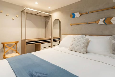 Bed,Bedroom
