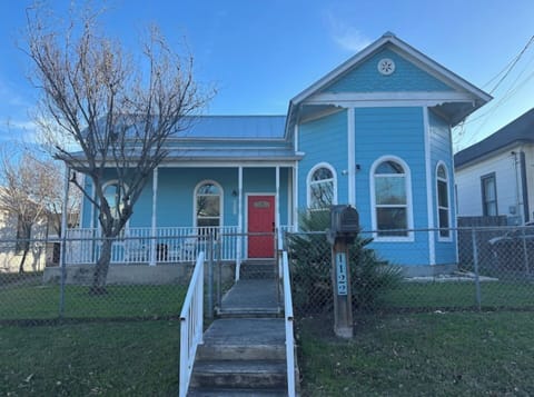 San Antonio Vacation Rental | 3BR | 2BA | Stair to Enter | 1,332 Sq. Ft.
