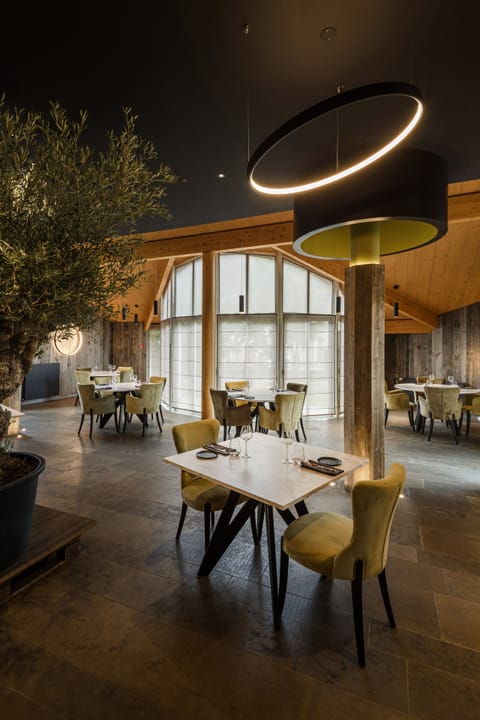 Lunch and dinner served, local cuisine