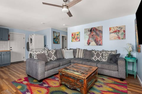 Clean Efficiency Near Downtown Nashville