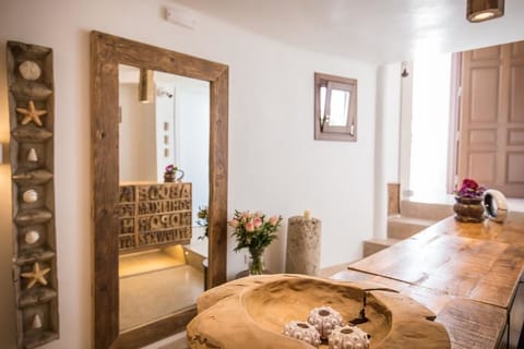 Reception hall