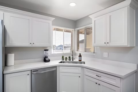 With ample cabinetry throughout, you'll have plenty of space to store all your kitchen essentials.