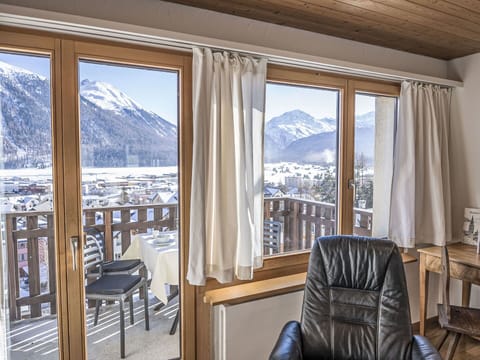 Mountain Range, Glacial Landform, Alps, Snow, Freezing, Winter, Hardwood, Ridge, Bedroom, Bed