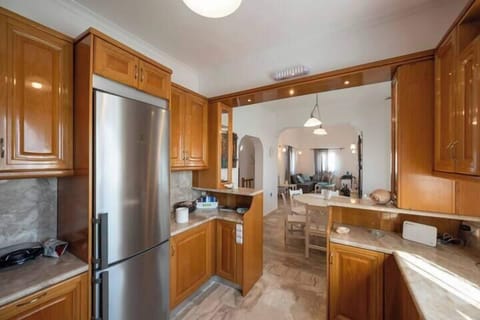 Family Suite, Pool View, Sea Facing | Private kitchen