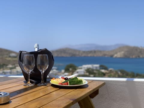 Apartment, 2 Bedrooms, Sea View | Terrace/patio