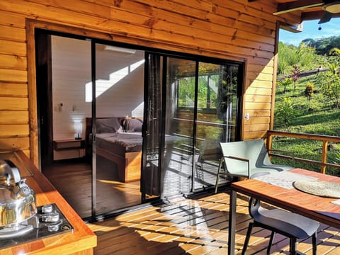 Standard Cottage, 1 Queen Bed, River View | Outdoor dining