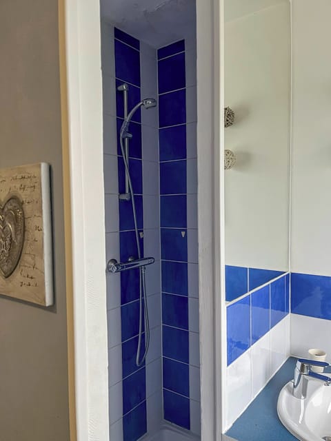 Classic Double Room, Marina View | Bathroom | Hair dryer, towels, soap, toilet paper