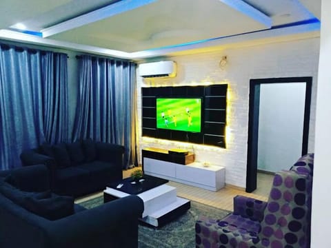 Economy Apartment, Balcony, City View | Living area