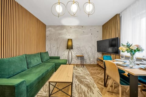 Main Living Area - Big Smart-TV for Your Entertainment | Book Now with RENTUJEMY.COM