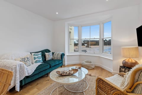 Sea View Apartment
