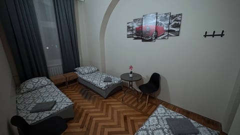 Iron/ironing board, free WiFi, bed sheets