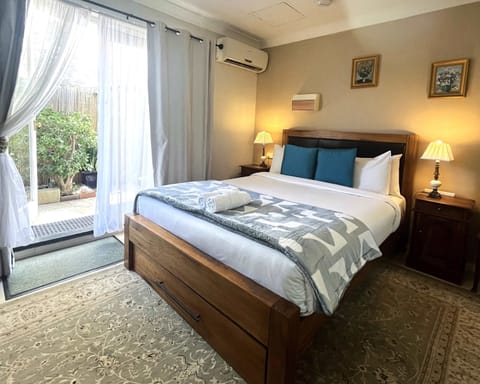 A calm and quiet atmosphere makes this the perfect retreat after a day out.