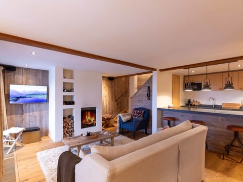 Furniture, Interior Design, Flooring, Wood, Floor, Ceiling, Room, Wood Flooring, Living Room, Lighting